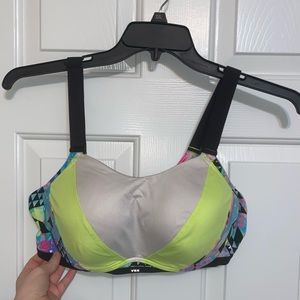Victoria’s Secret VSX The Ultimate Sports Bra